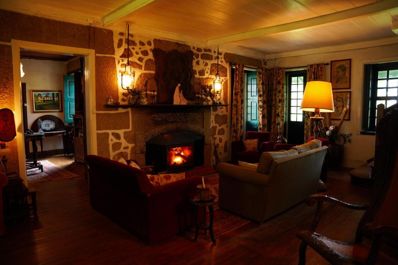 Lugar Da Pedra Alta - B&B - Private Historical Villa Melo 외부 사진