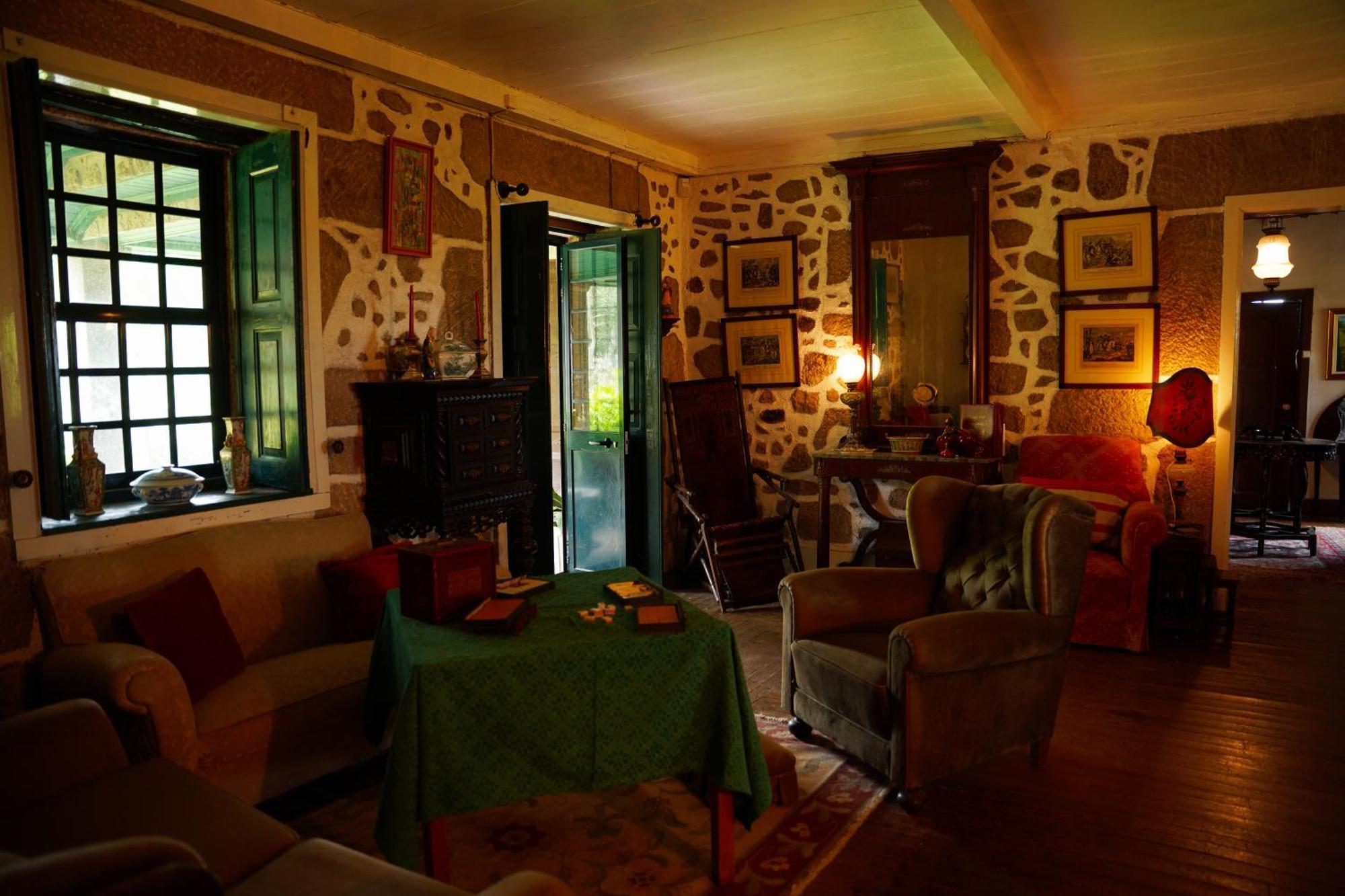 Lugar Da Pedra Alta - B&B - Private Historical Villa Melo 외부 사진