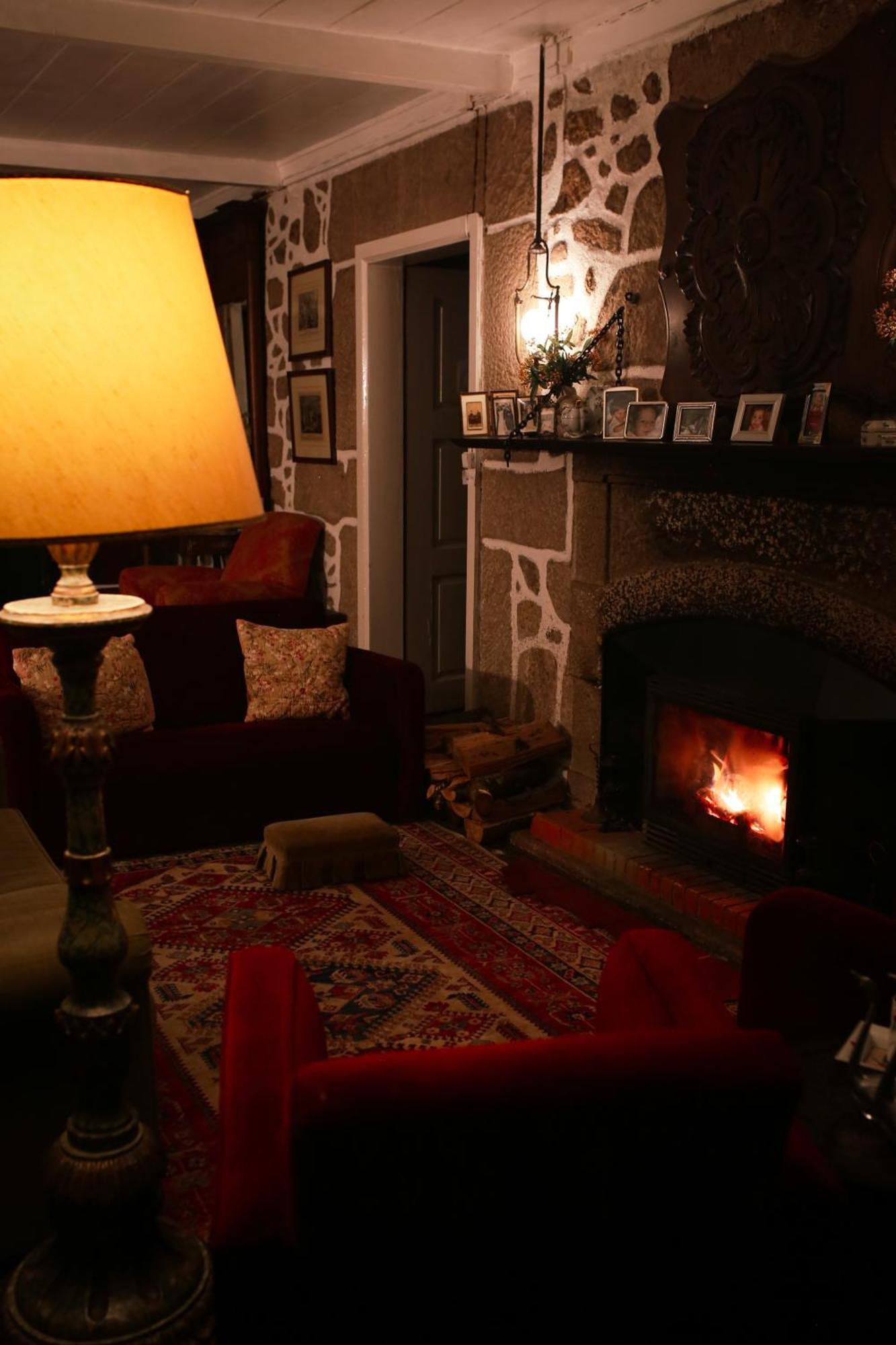Lugar Da Pedra Alta - B&B - Private Historical Villa Melo 외부 사진
